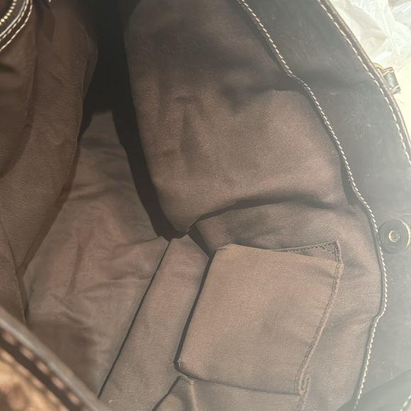 Authentic Gucci Tote Bag. - Picture 13 of 15